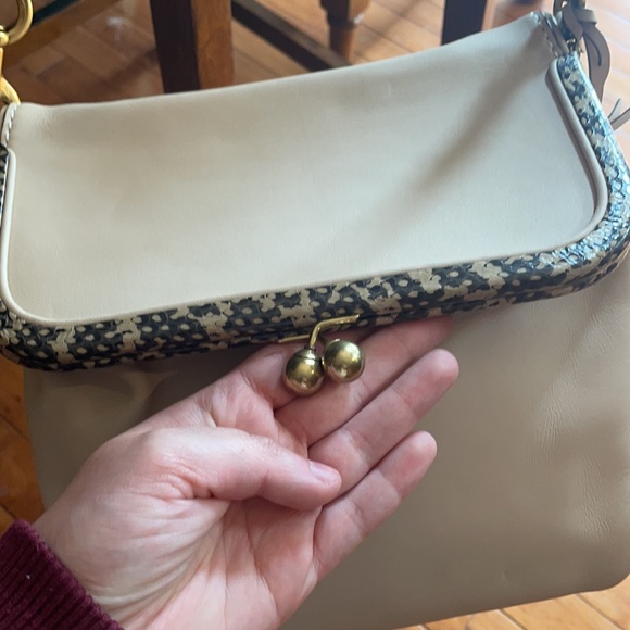 Coach Rider 24 - Picture 13 of 13